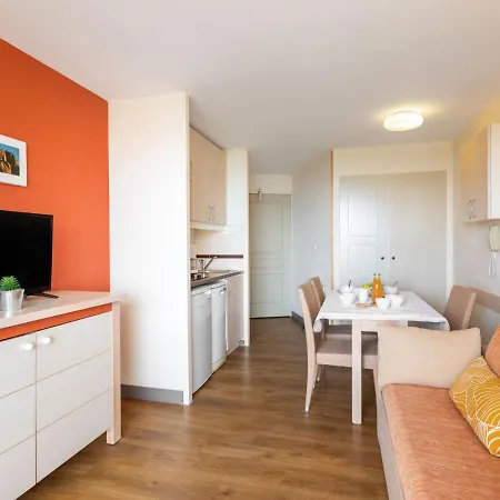 Village Cap Esterel - L'esquinade-39 By Interhome